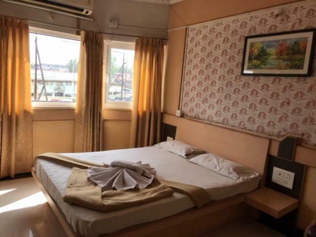 Bharati Lodge هوبلي المظهر الخارجي الصورة