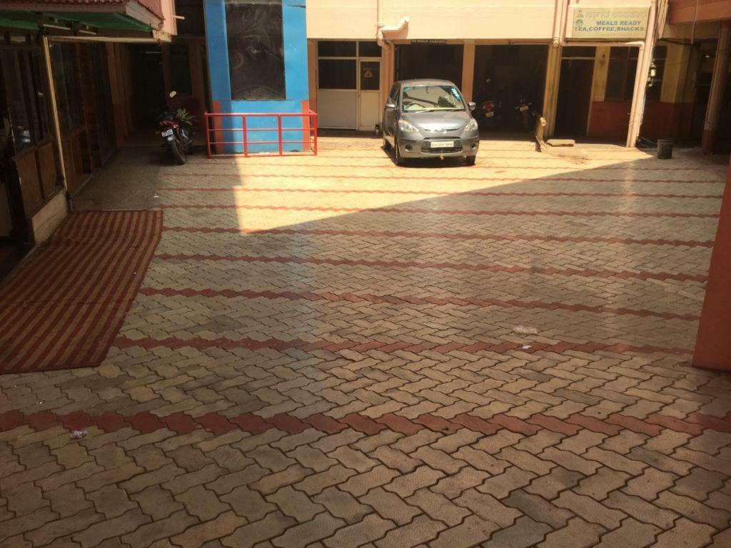 Bharati Lodge هوبلي المظهر الخارجي الصورة